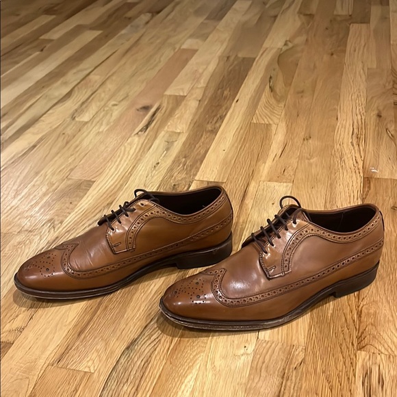 Allen Edmonds Brown Wingtip Brogue Oxfords - Picture 3 of 8